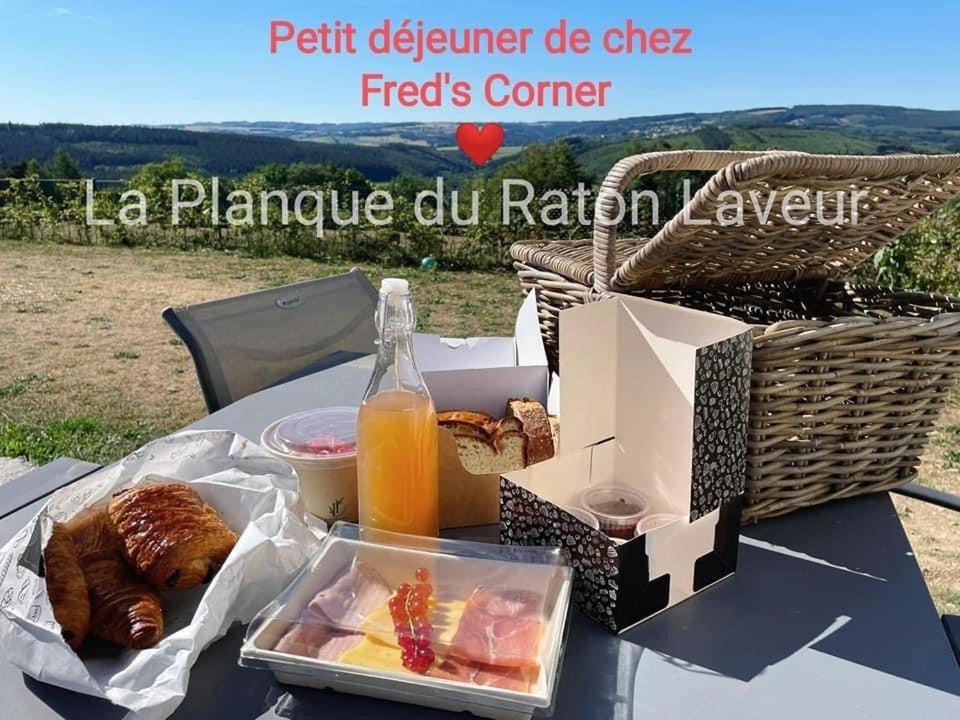 La Planque Du Raton Laveur Aparthotel Lierneux Exterior photo
